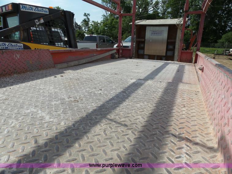 image for item AL9150 1997 Sky Jack III 4626 scissor lift