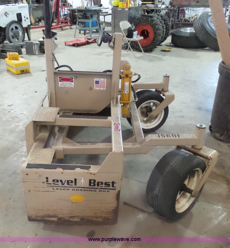 Level Best PL72D laser grading box in Corsica, SD Item AL9154 sold