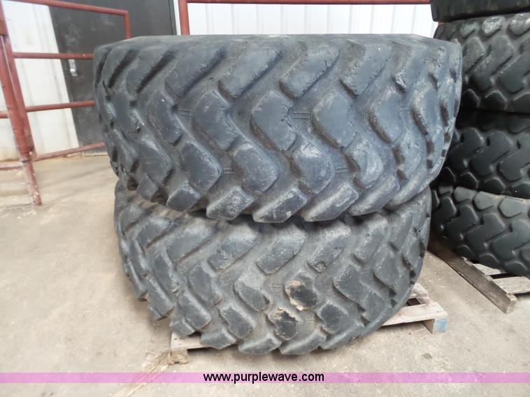 image for item BZ9168 10 equipment tires