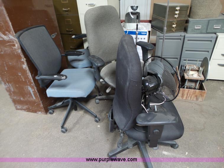 image for item BZ9170 Office furniture
