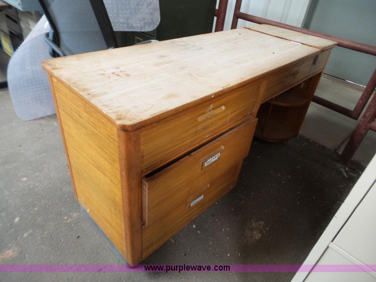 image for item BZ9170 Office furniture