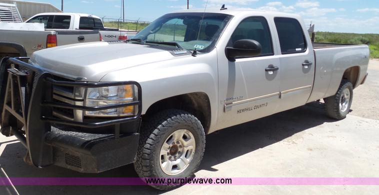image for item BZ9173 2009 Chevrolet Silverado 2500HD Crew Cab pickup truck