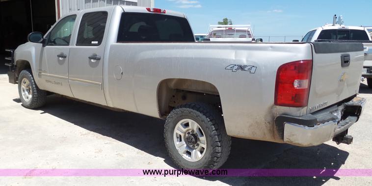 image for item BZ9173 2009 Chevrolet Silverado 2500HD Crew Cab pickup truck