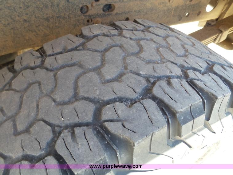 image for item BZ9173 2009 Chevrolet Silverado 2500HD Crew Cab pickup truck