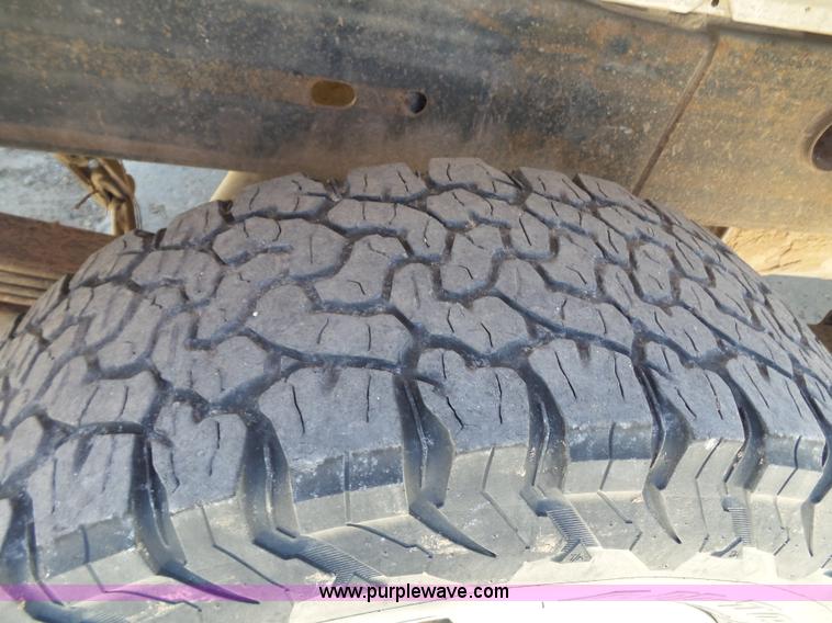 image for item BZ9173 2009 Chevrolet Silverado 2500HD Crew Cab pickup truck