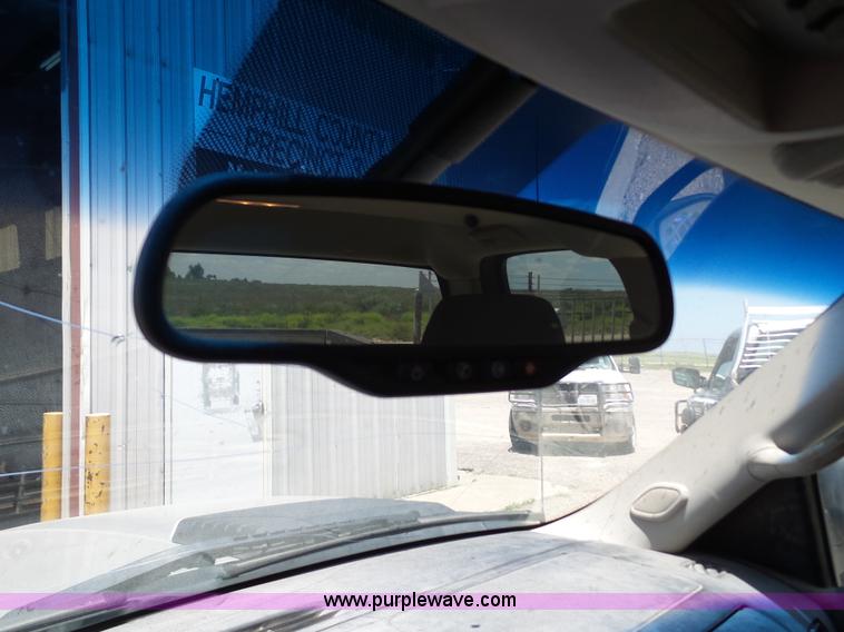 image for item BZ9173 2009 Chevrolet Silverado 2500HD Crew Cab pickup truck