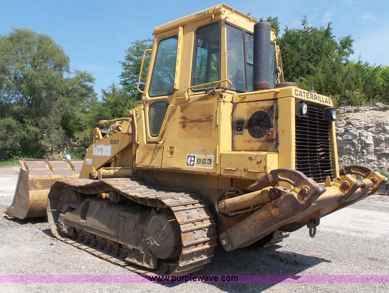 image for item J4878 1986 Caterpillar 963 LGP track loader