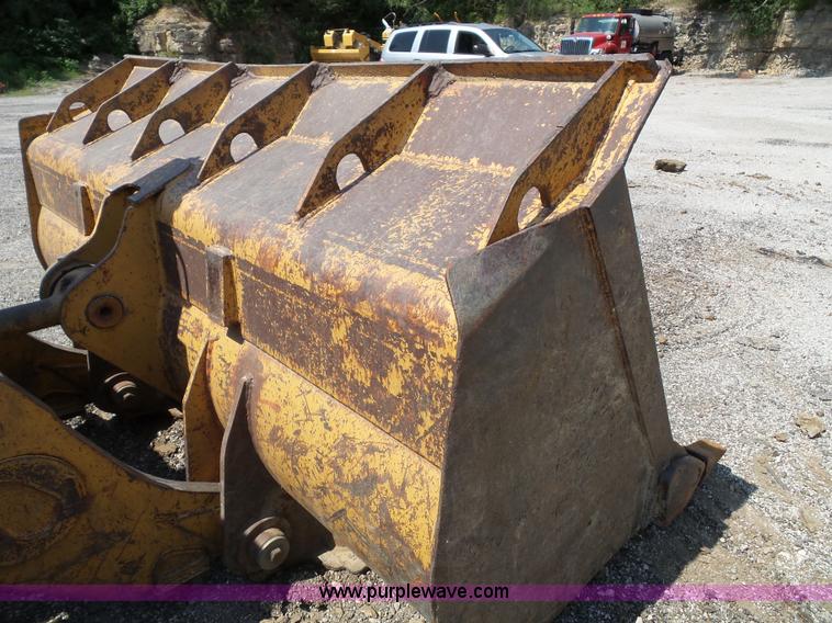 image for item J4878 1986 Caterpillar 963 LGP track loader