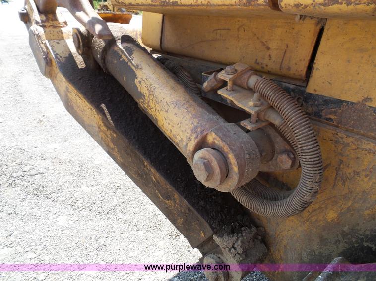 image for item J4878 1986 Caterpillar 963 LGP track loader