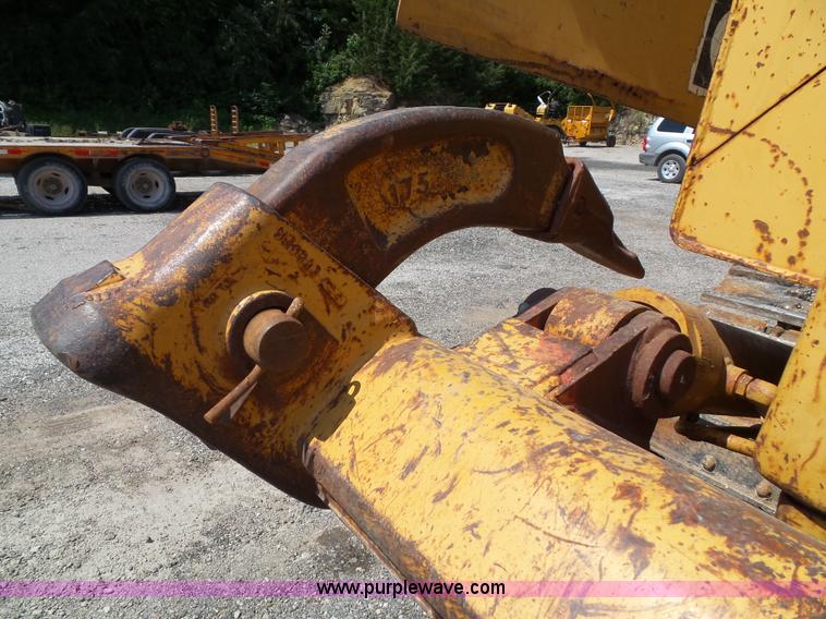 image for item J4878 1986 Caterpillar 963 LGP track loader