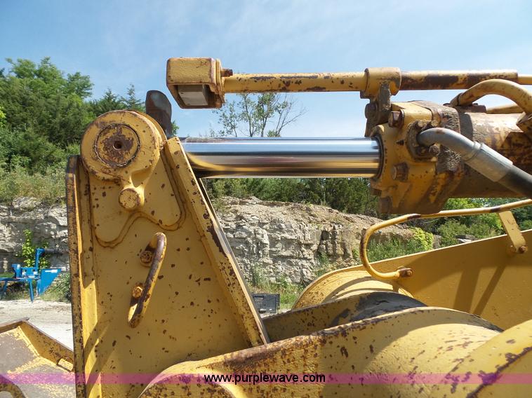 image for item J4878 1986 Caterpillar 963 LGP track loader