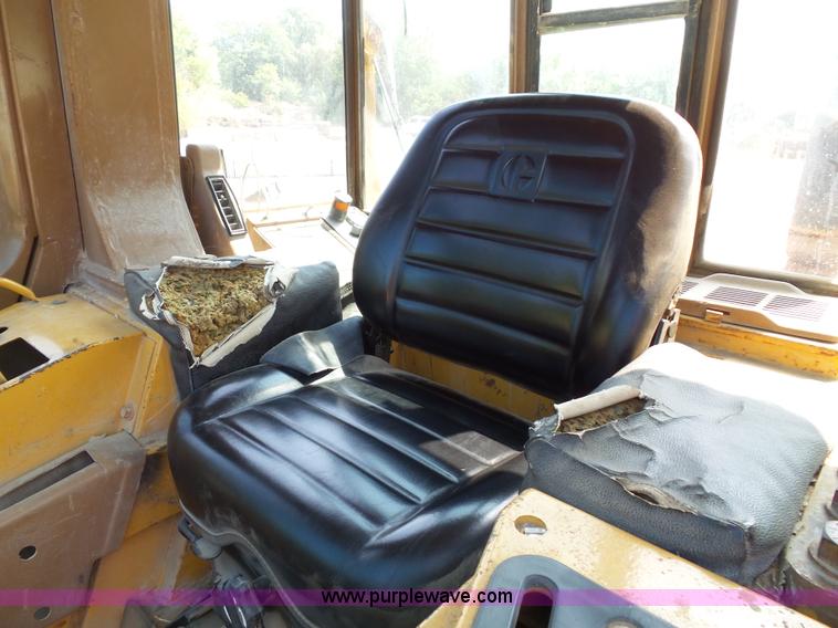 image for item J4878 1986 Caterpillar 963 LGP track loader