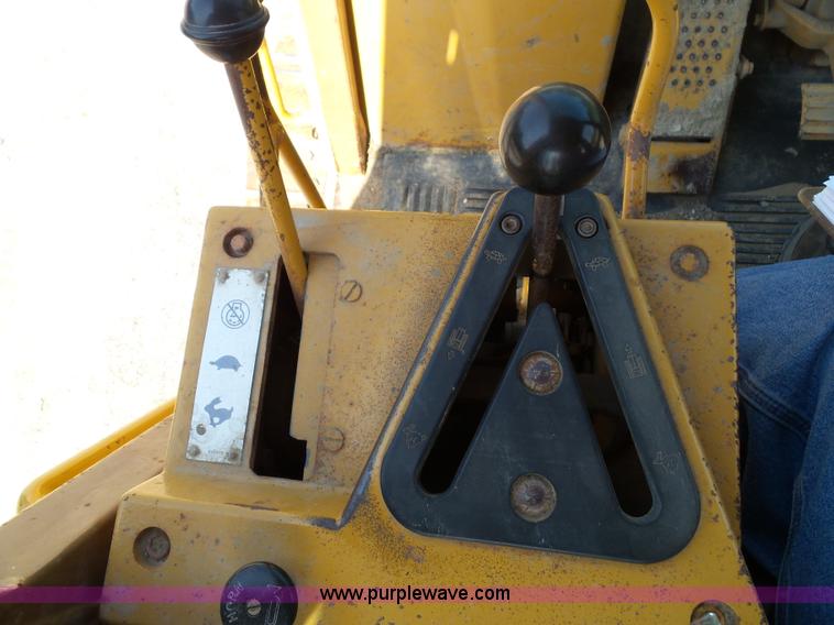 image for item J4878 1986 Caterpillar 963 LGP track loader