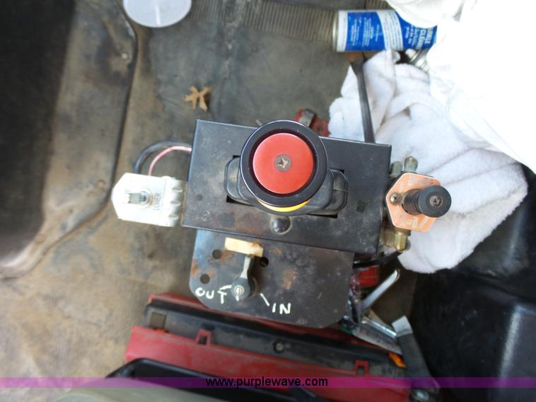 image for item J4915 2001 International F4900 dump truck