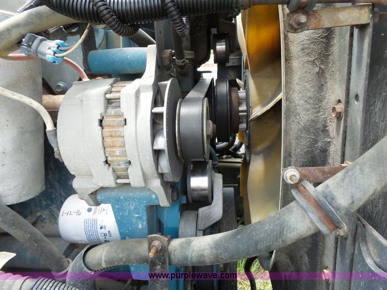 image for item J4915 2001 International F4900 dump truck