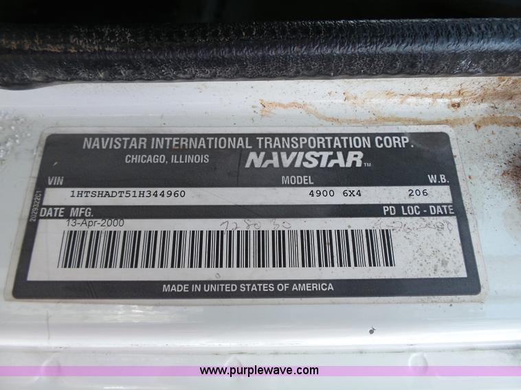 image for item J4915 2001 International F4900 dump truck