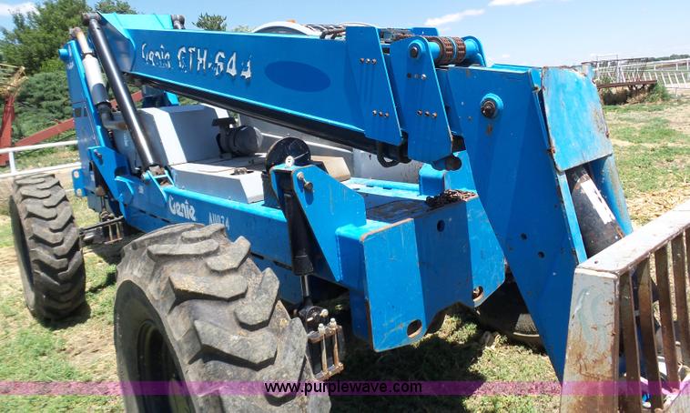 image for item J6012 2007 Genie GTH-644 telehandler