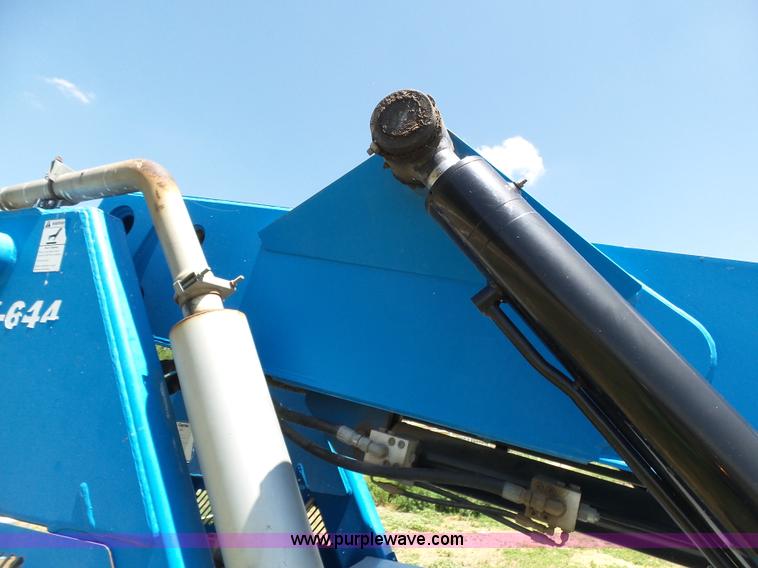 image for item J6012 2007 Genie GTH-644 telehandler