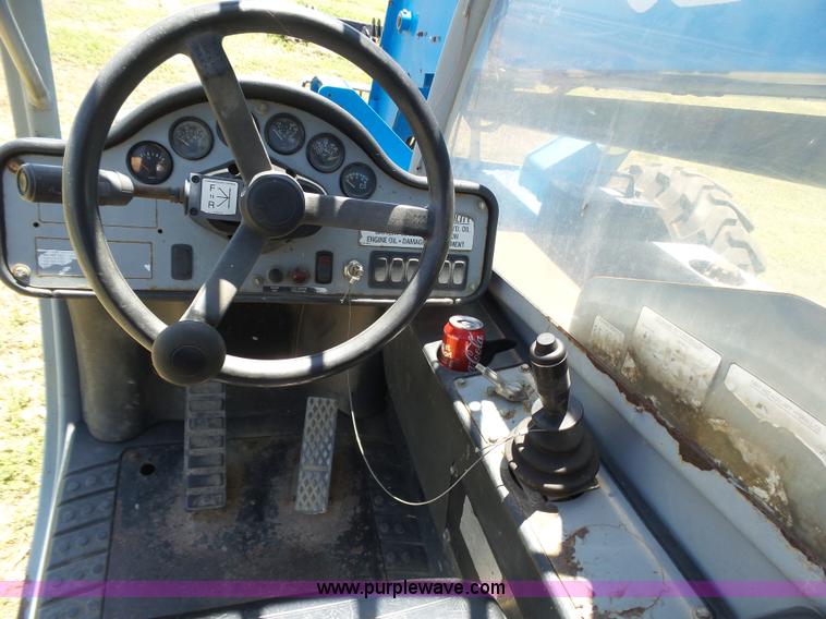 image for item J6012 2007 Genie GTH-644 telehandler