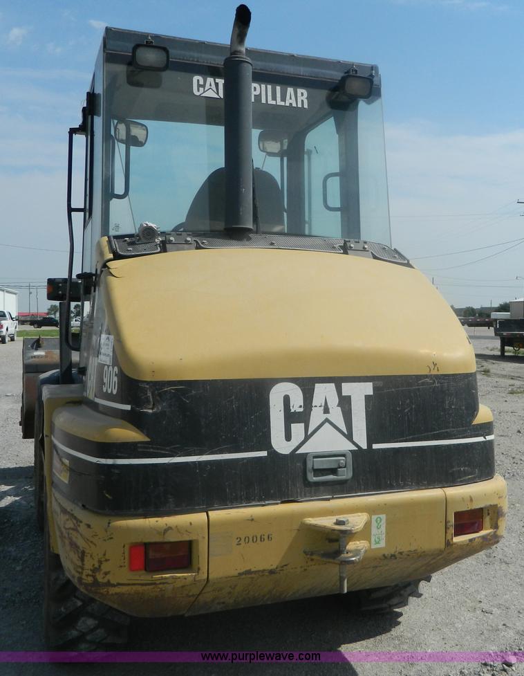 image for item J8881 1999 Caterpillar 906 wheel loader