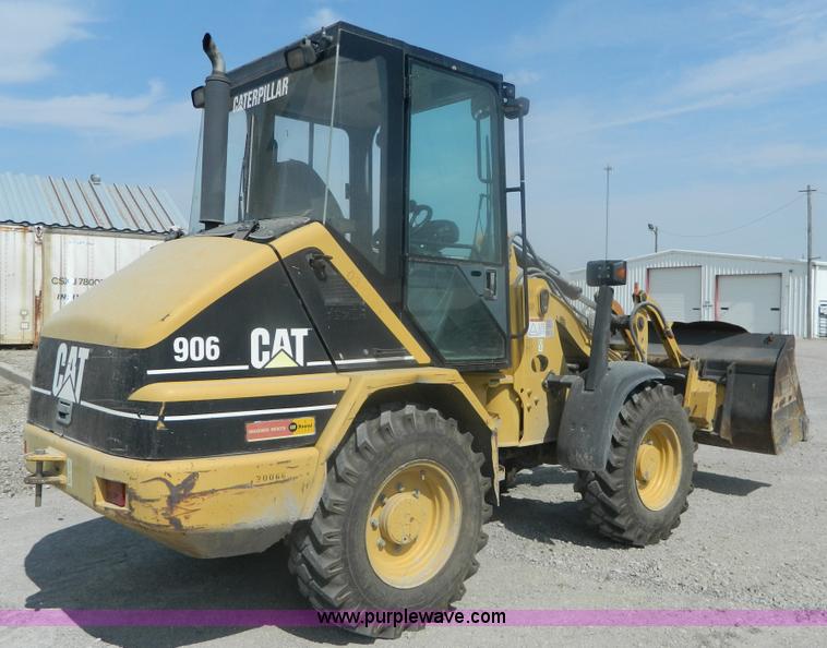 image for item J8881 1999 Caterpillar 906 wheel loader