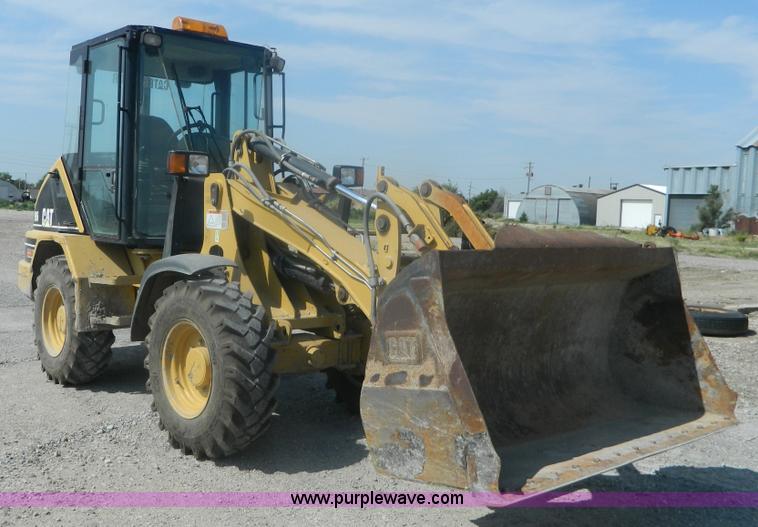 image for item J8881 1999 Caterpillar 906 wheel loader