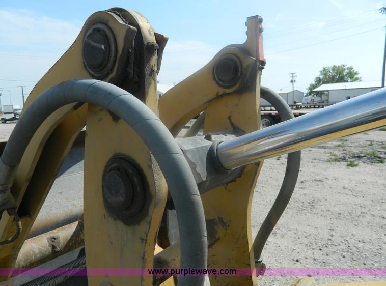 image for item J8881 1999 Caterpillar 906 wheel loader