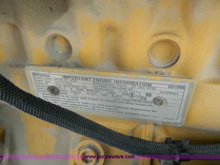 image for item J8881 1999 Caterpillar 906 wheel loader