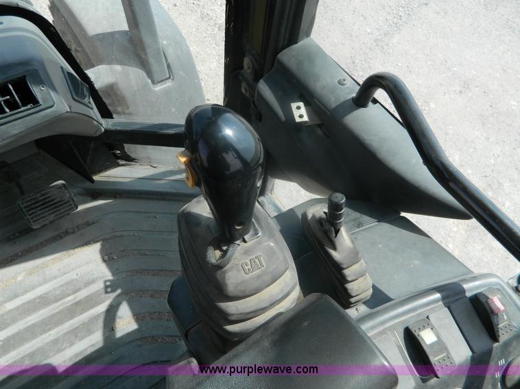 image for item J8881 1999 Caterpillar 906 wheel loader