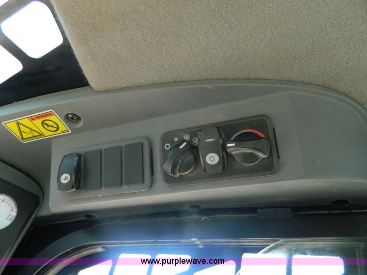 image for item J8898 2007 Caterpillar 297C skid steer