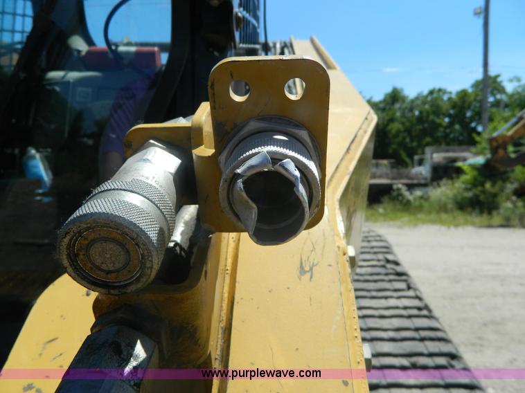 image for item J8898 2007 Caterpillar 297C skid steer