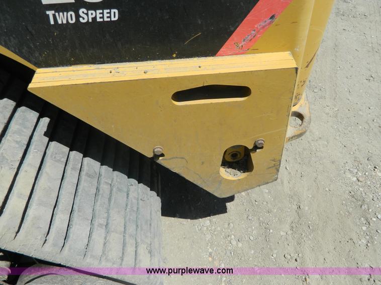 image for item J8898 2007 Caterpillar 297C skid steer