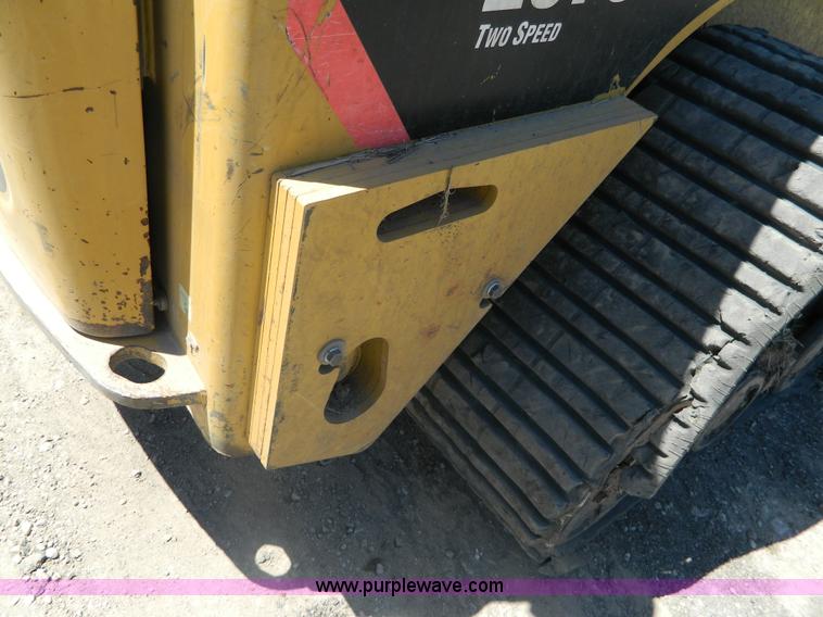 image for item J8898 2007 Caterpillar 297C skid steer