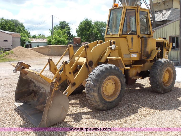 image for item K1449 1972 Caterpillar 930 wheel loader