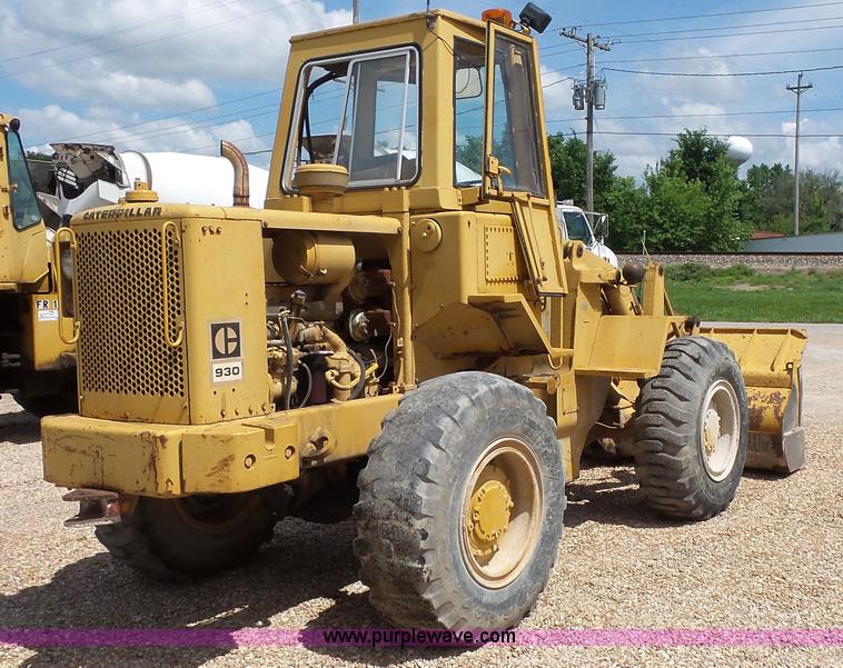 image for item K1449 1972 Caterpillar 930 wheel loader