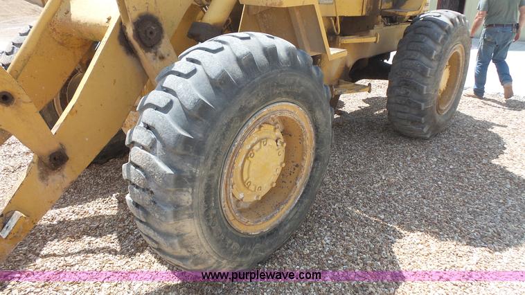 image for item K1449 1972 Caterpillar 930 wheel loader