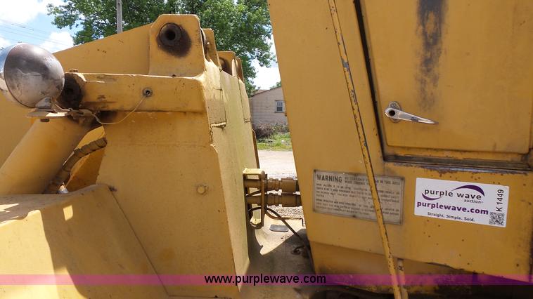 image for item K1449 1972 Caterpillar 930 wheel loader