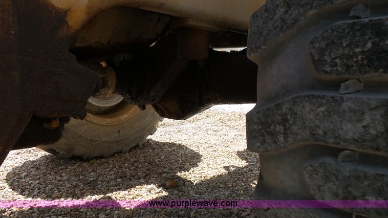 image for item K1449 1972 Caterpillar 930 wheel loader