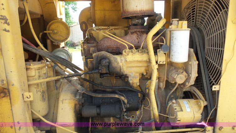 image for item K1449 1972 Caterpillar 930 wheel loader