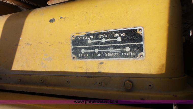 image for item K1449 1972 Caterpillar 930 wheel loader