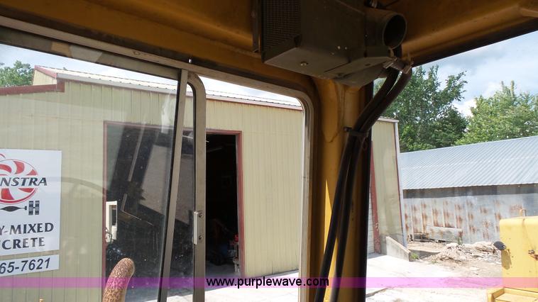 image for item K1449 1972 Caterpillar 930 wheel loader