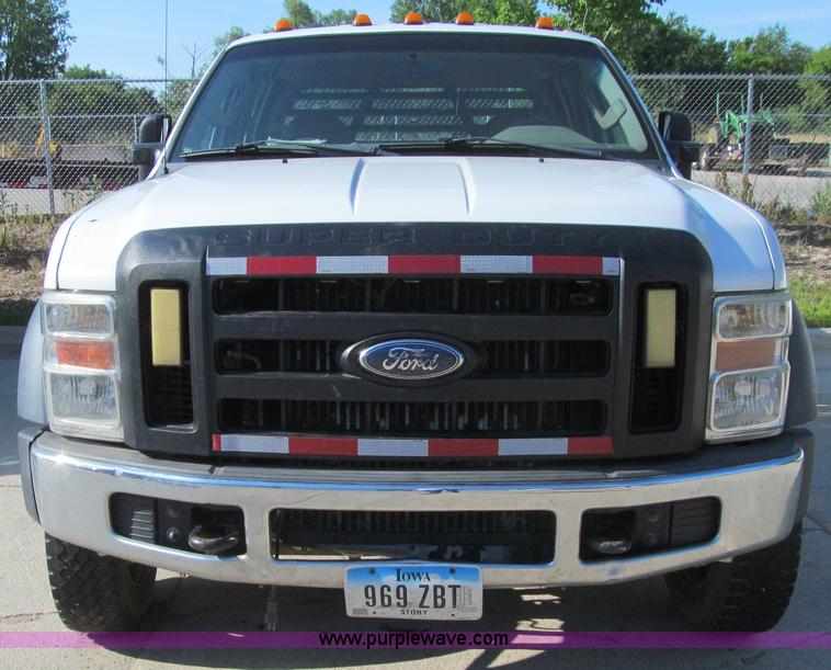 image for item K2205 2008 Ford F550 XL Super Duty SuperCrew flatbed truck