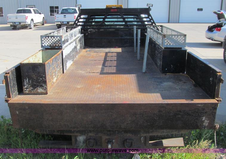 image for item K2205 2008 Ford F550 XL Super Duty SuperCrew flatbed truck