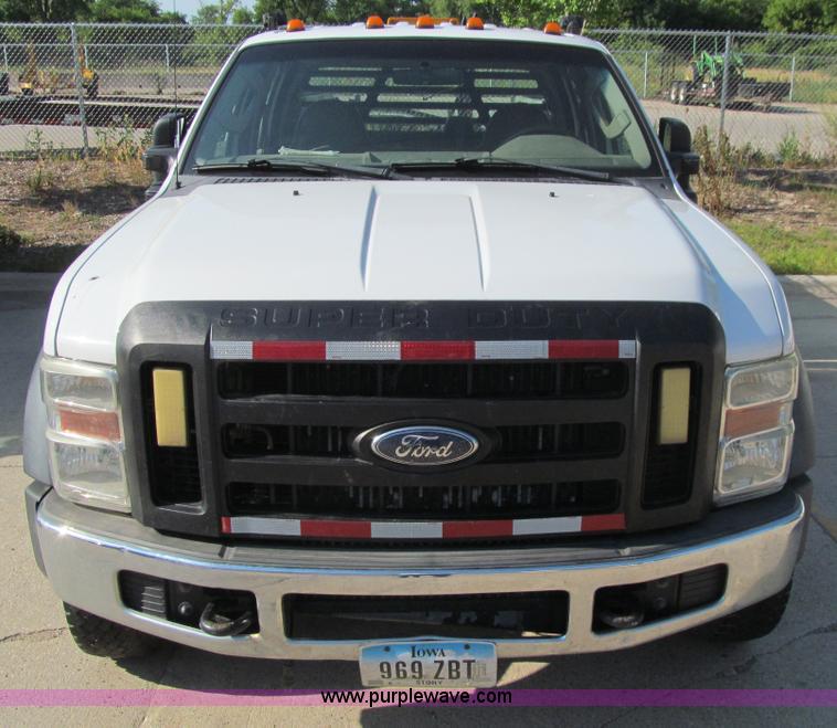 image for item K2205 2008 Ford F550 XL Super Duty SuperCrew flatbed truck