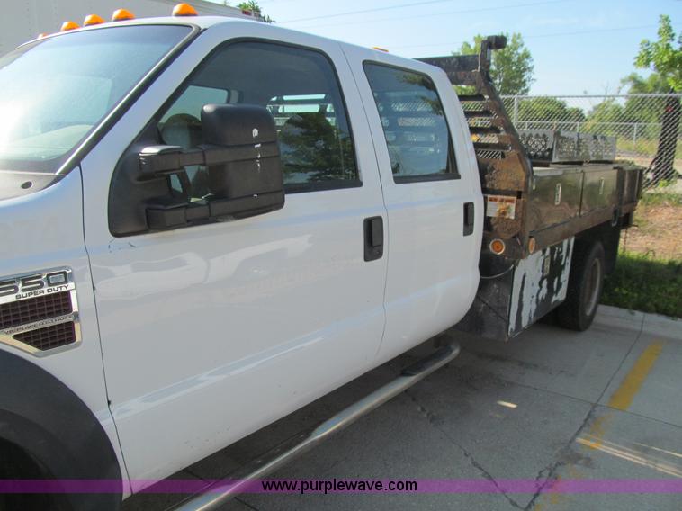 image for item K2205 2008 Ford F550 XL Super Duty SuperCrew flatbed truck