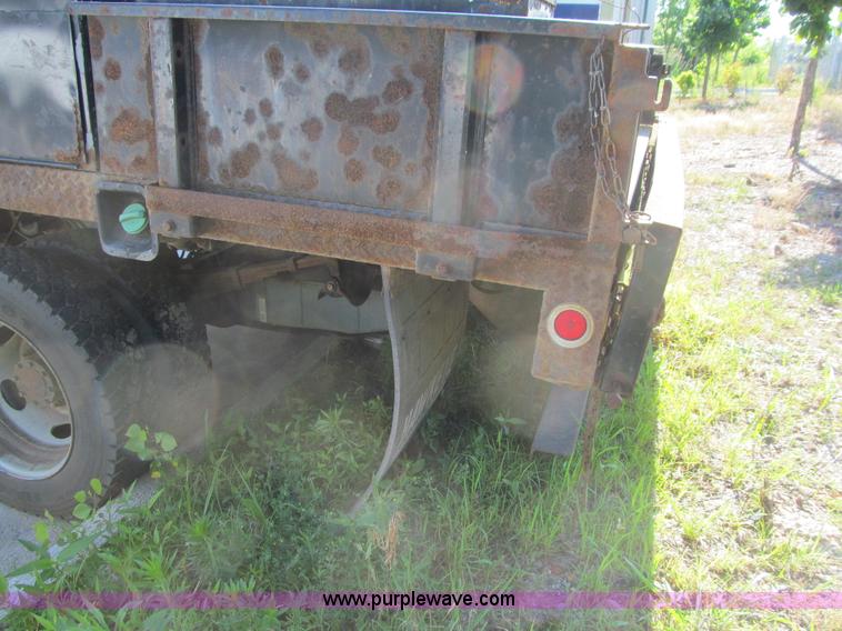 image for item K2205 2008 Ford F550 XL Super Duty SuperCrew flatbed truck