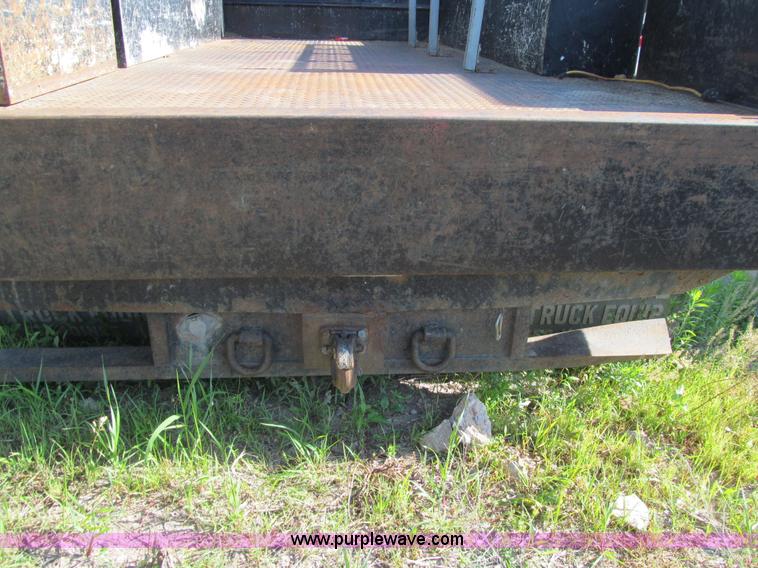 image for item K2205 2008 Ford F550 XL Super Duty SuperCrew flatbed truck