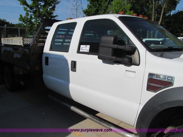 image for item K2205 2008 Ford F550 XL Super Duty SuperCrew flatbed truck