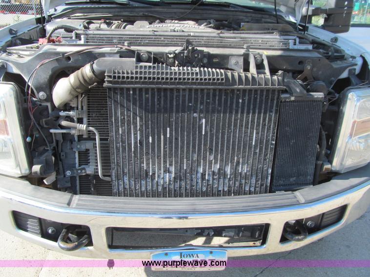 image for item K2205 2008 Ford F550 XL Super Duty SuperCrew flatbed truck