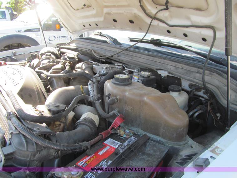 image for item K2205 2008 Ford F550 XL Super Duty SuperCrew flatbed truck